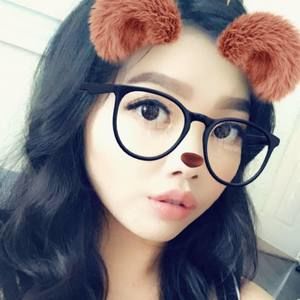 Meet your Posher, Clarissa